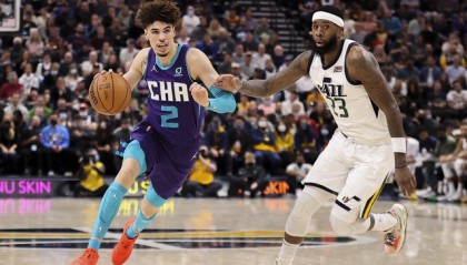  老鹰交易卡佩拉至篮网换取选秀权  