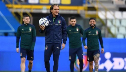  热刺锋线集体哑火，狼队零封对手跃升至前十  