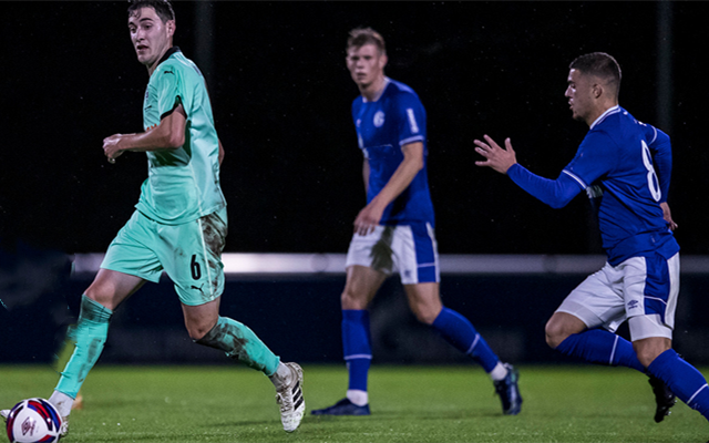  升班马波鸿爆冷，终结拜仁跨赛季连胜  