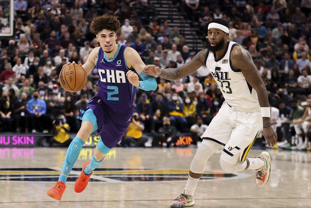  老鹰交易卡佩拉至篮网换取选秀权  