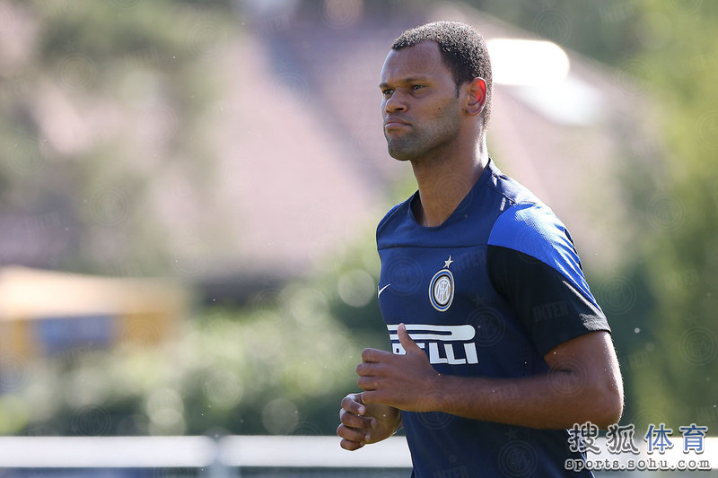  国际米兰翼卫发威，边路传中主导大胜功臣居首